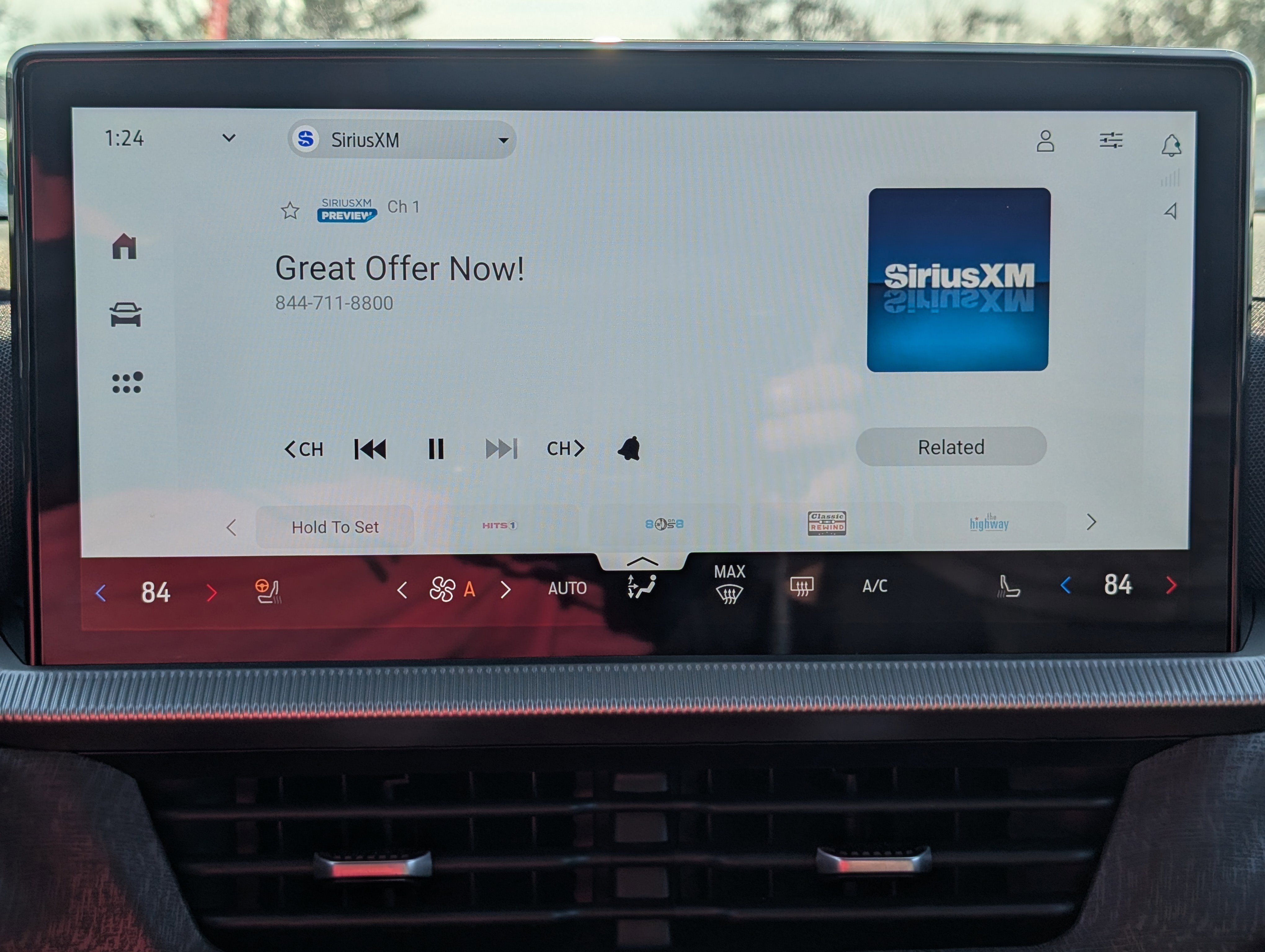 Used 2025 Ford Explorer Platinum w/ Ultimate Package image 33