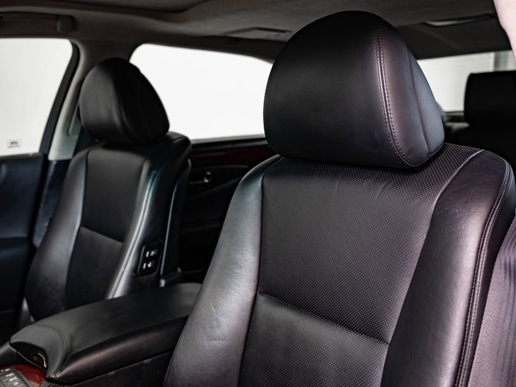 Used 2009 Lexus LS 460 L RWD image 23
