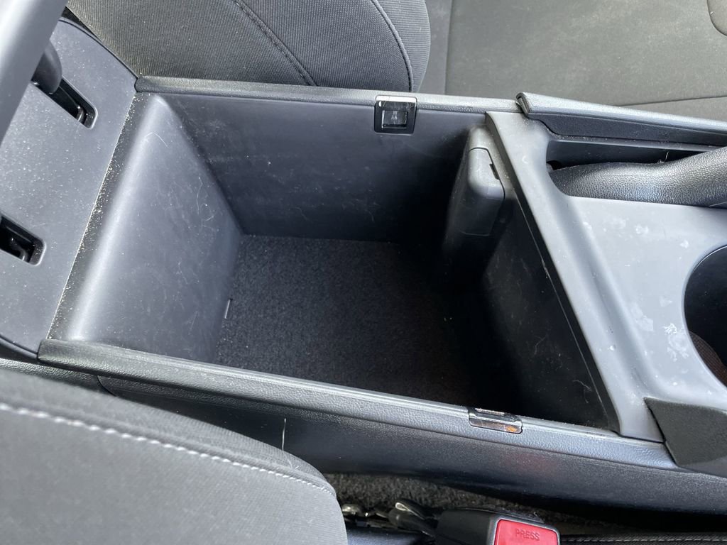 Used 2023 Hyundai Elantra SEL image 29