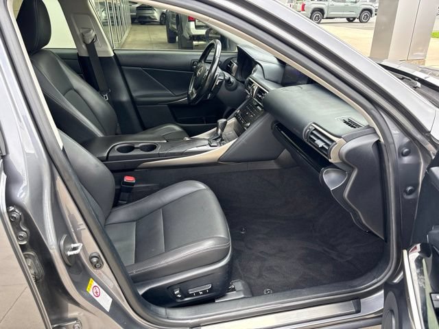 Used 2018 Lexus IS 300 AWD w/ Comfort Package image 33