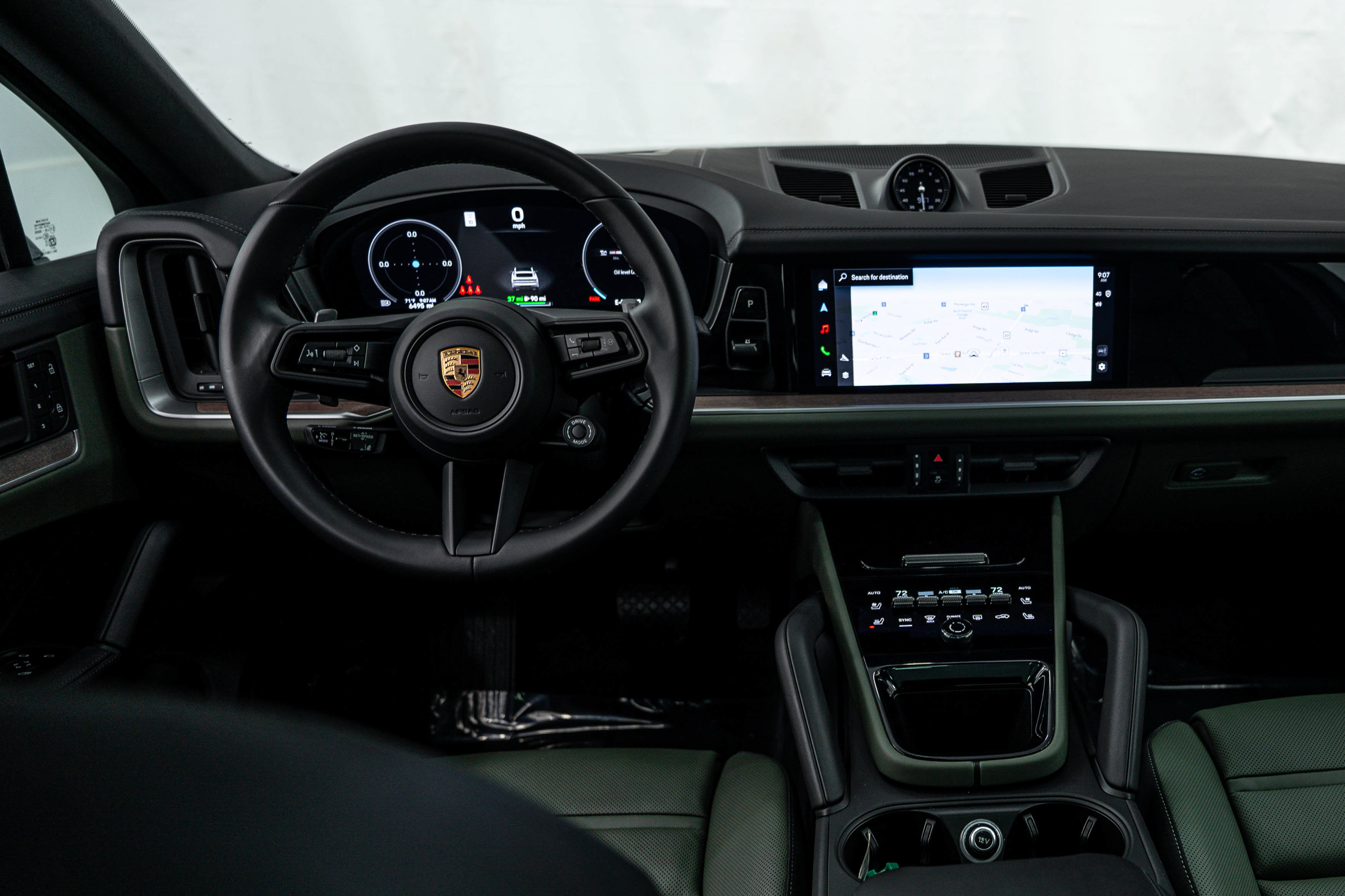 Certified 2025 Porsche Cayenne E-Hybrid Coupe AWD/4WD image 14
