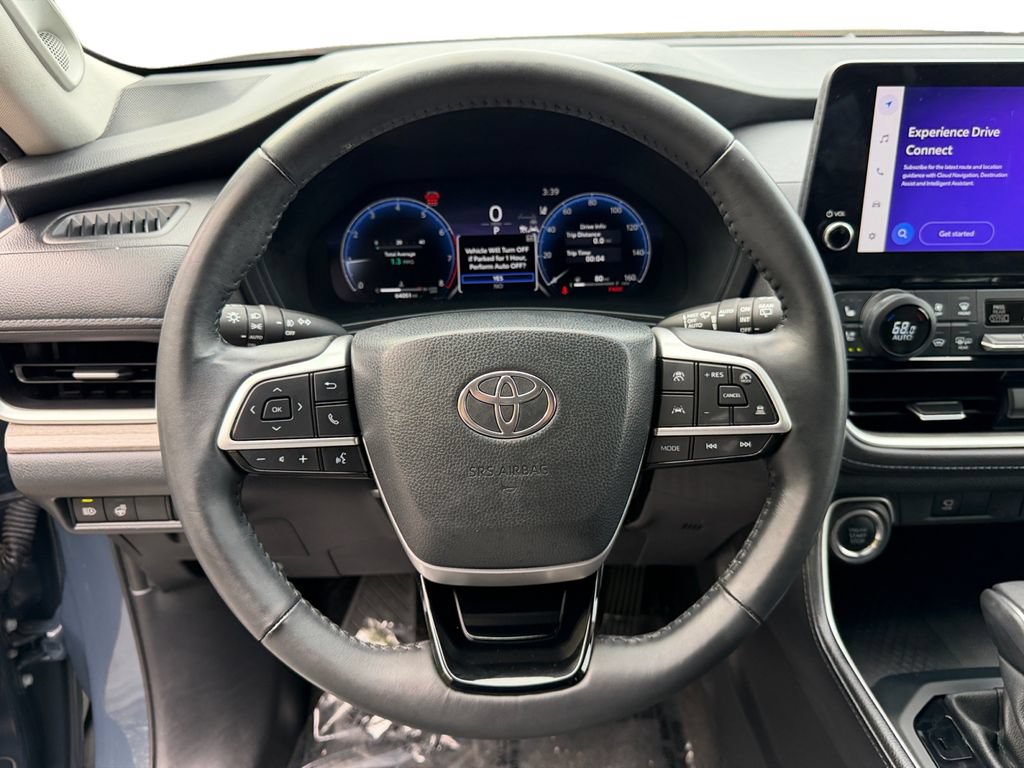 Used 2024 Toyota Grand Highlander AWD image 17