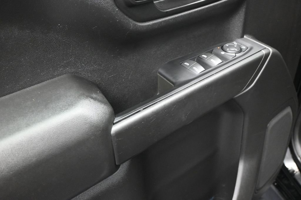 Used 2022 Chevrolet Silverado 1500 Custom RWD image 11