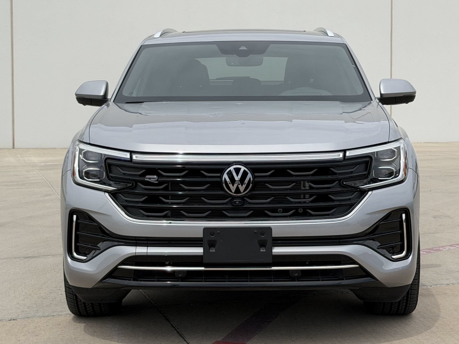 Used 2024 Volkswagen Atlas Cross Sport SEL Premium R-Line AWD/4WD image 9