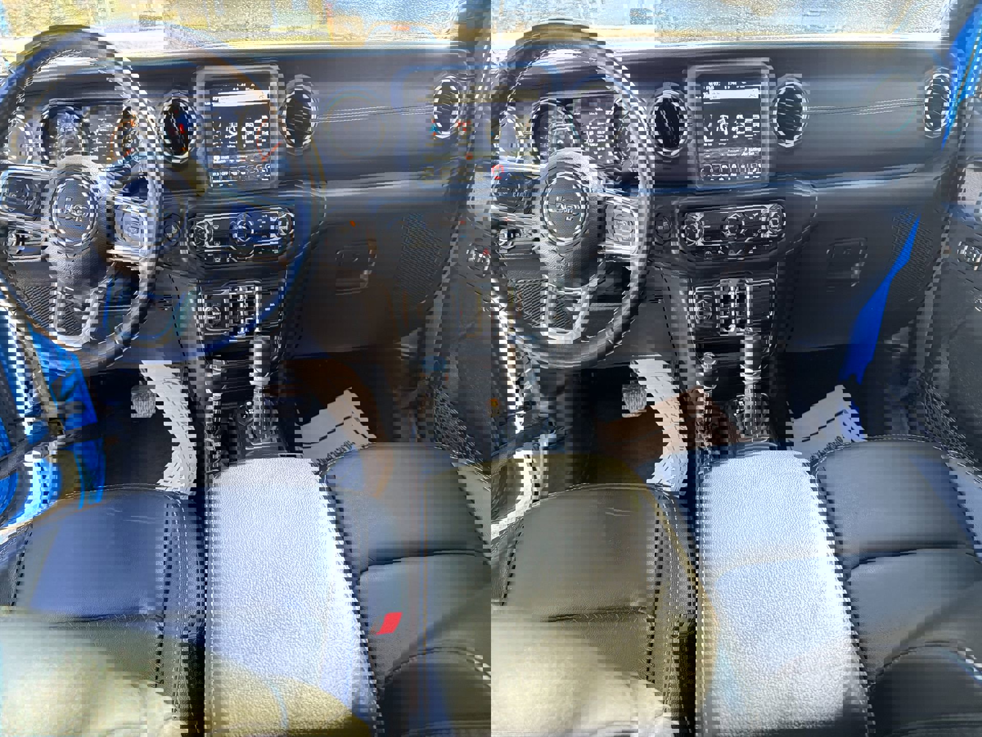 Used 2021 Jeep Gladiator Overland w/ Popular Equipment Package image 27