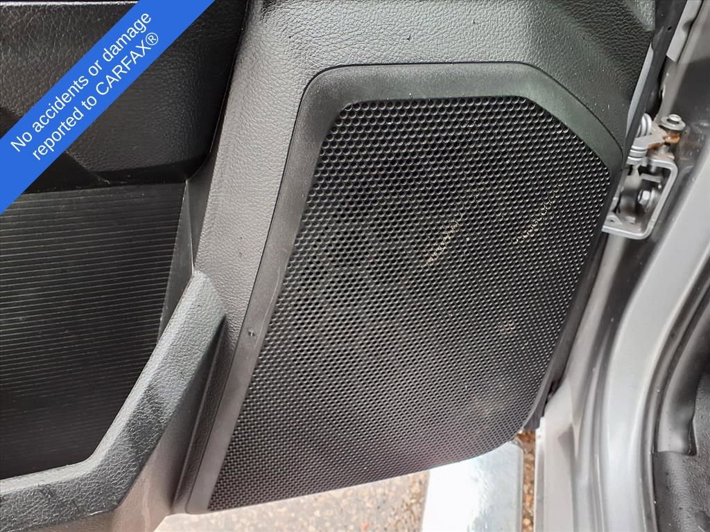 Used 2020 RAM 1500 Classic SLT w/ Luxury Group image 18