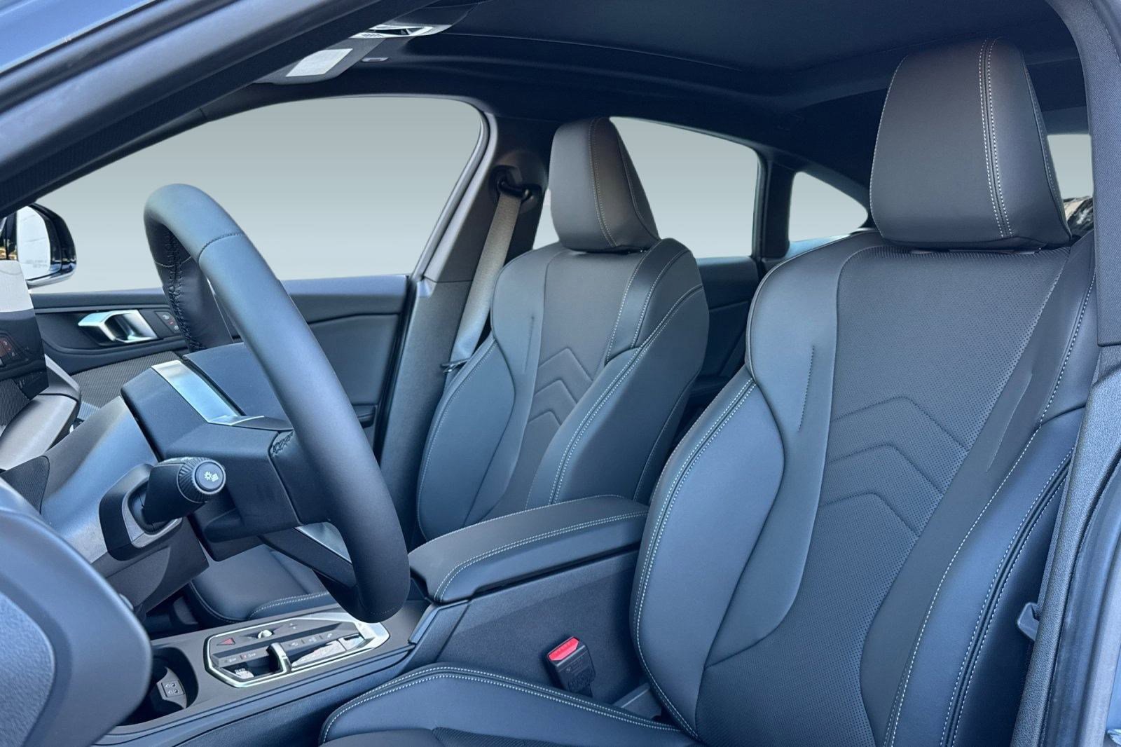 Used 2026 BMW 228i w/ Technology Package image 5