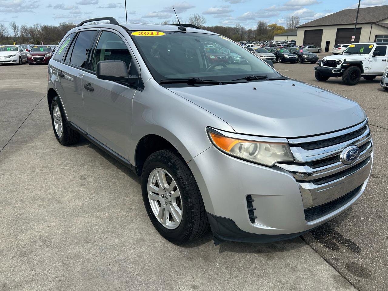 Used 2011 Ford Edge SE w/ 101A Rapid Spec Order Code FWD image 3