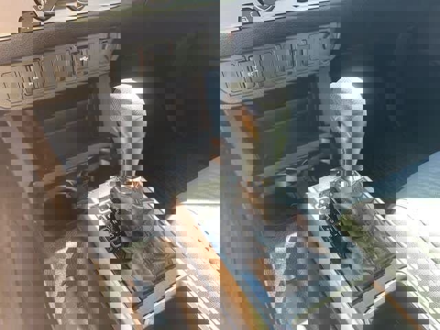 Used 2022 Toyota Tacoma SR5 image 40