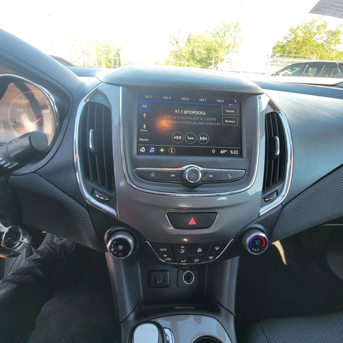 Used 2019 Chevrolet Cruze LT image 15