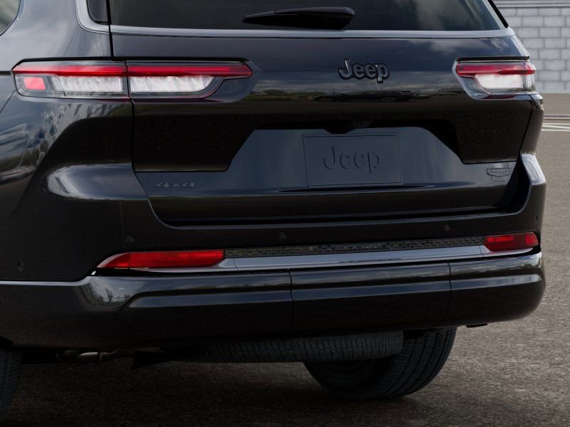 New 2026 Jeep Grand Cherokee L Summit w/ Obsidian Package AWD/4WD image 13