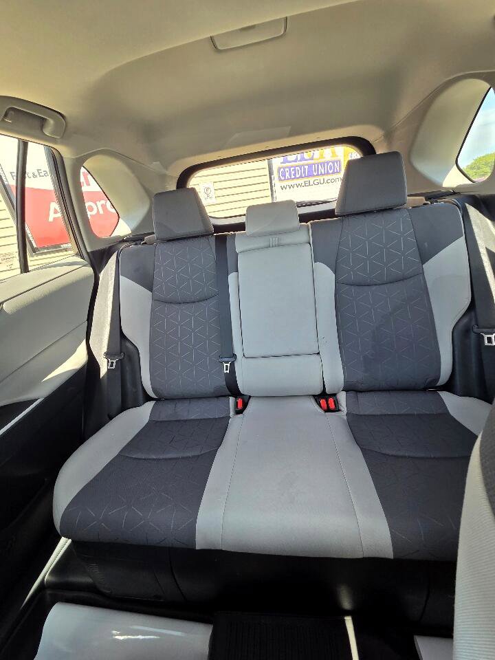 Used 2023 Toyota RAV4 XLE image 29