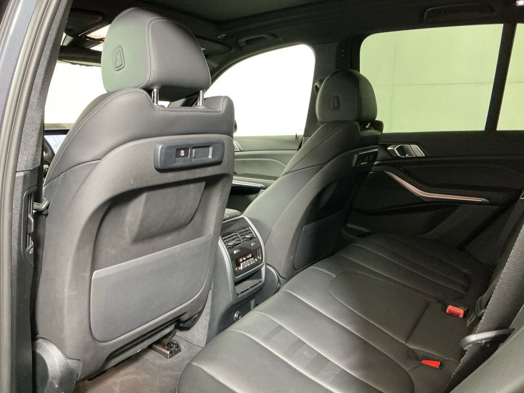 Certified 2022 BMW X5 xDrive40i w/ Premium Package AWD/4WD image 25