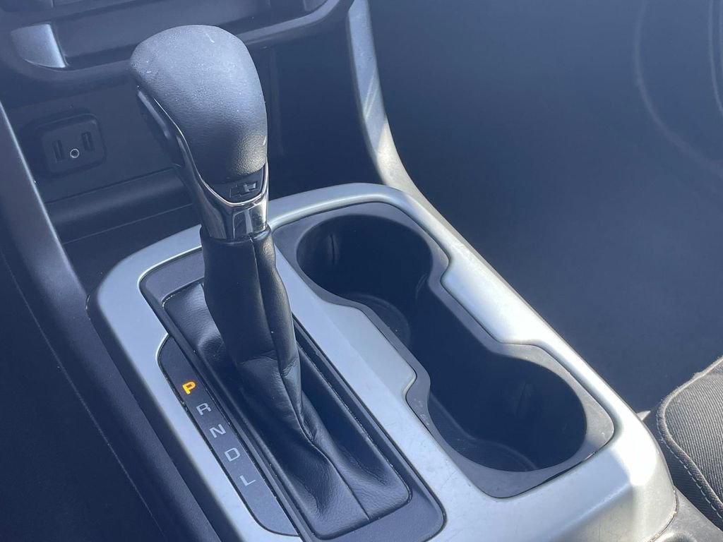 Used 2022 Chevrolet Colorado LT w/ LT Convenience Package image 22