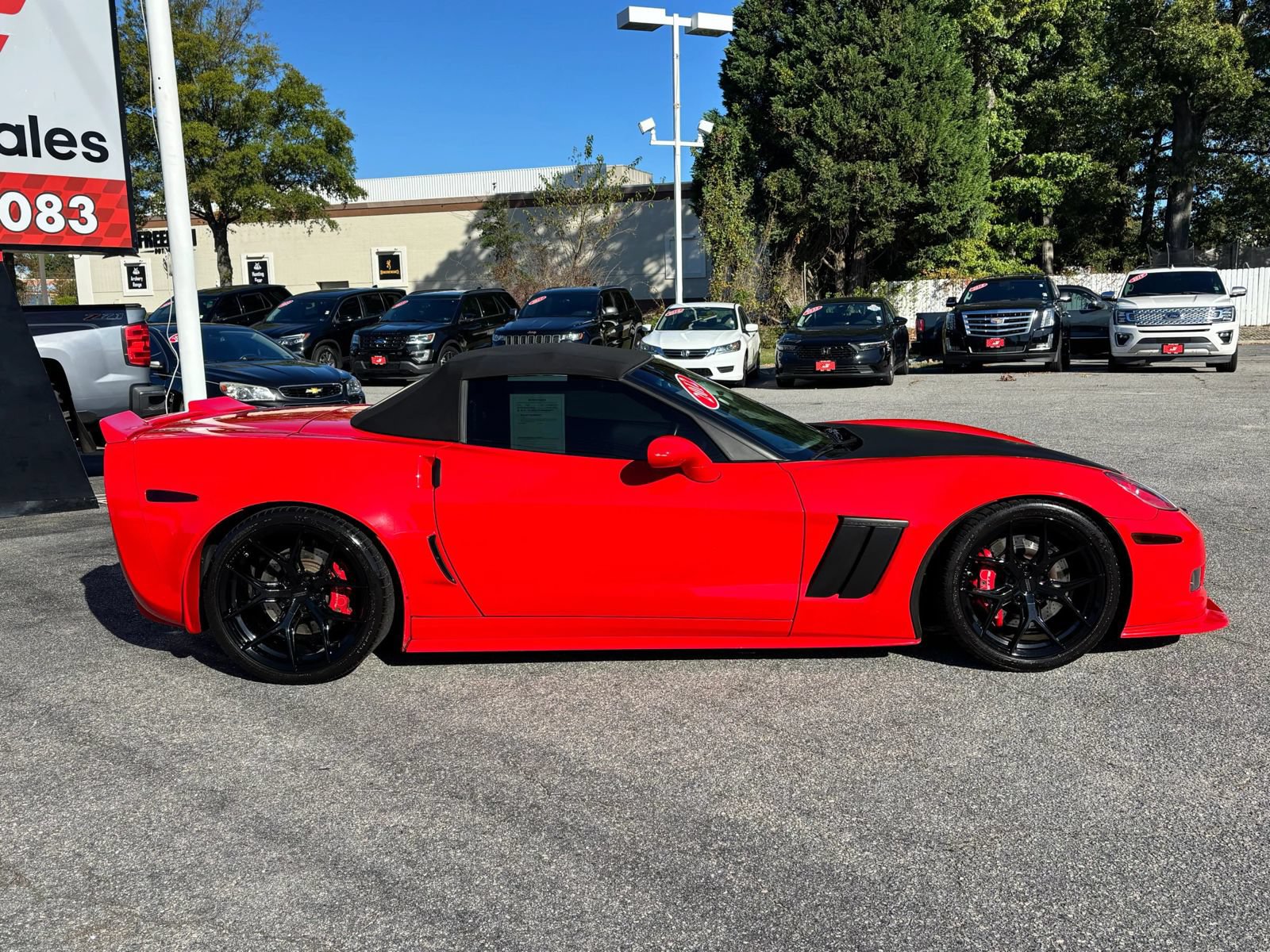 Used 2012 Chevrolet Corvette Grand Sport w/ 3LT Preferred Equipment Group RWD image 2