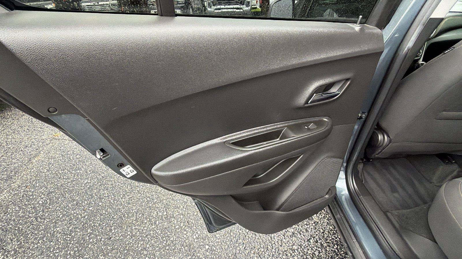 Used 2021 Chevrolet Trax LS w/ Tint and Cruise Package FWD image 22
