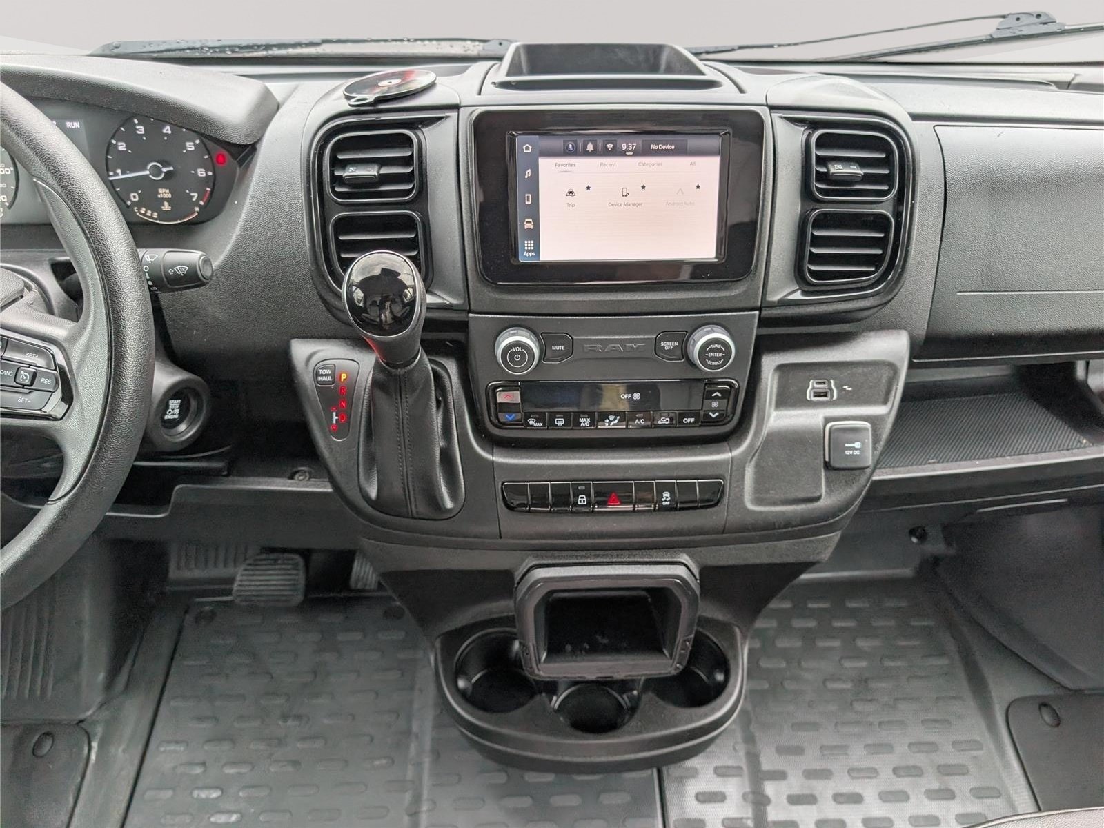 Used 2024 RAM ProMaster 2500 w/ Convenience Group FWD image 14