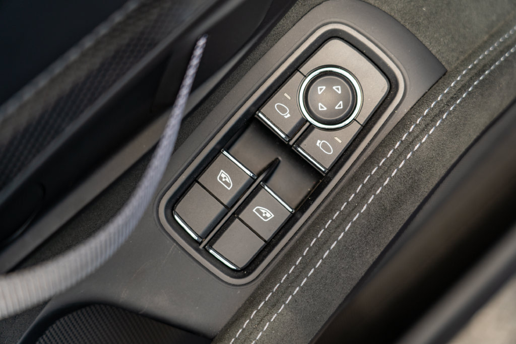 Used 2025 Porsche 718 Boxster Spyder RS RWD image 16