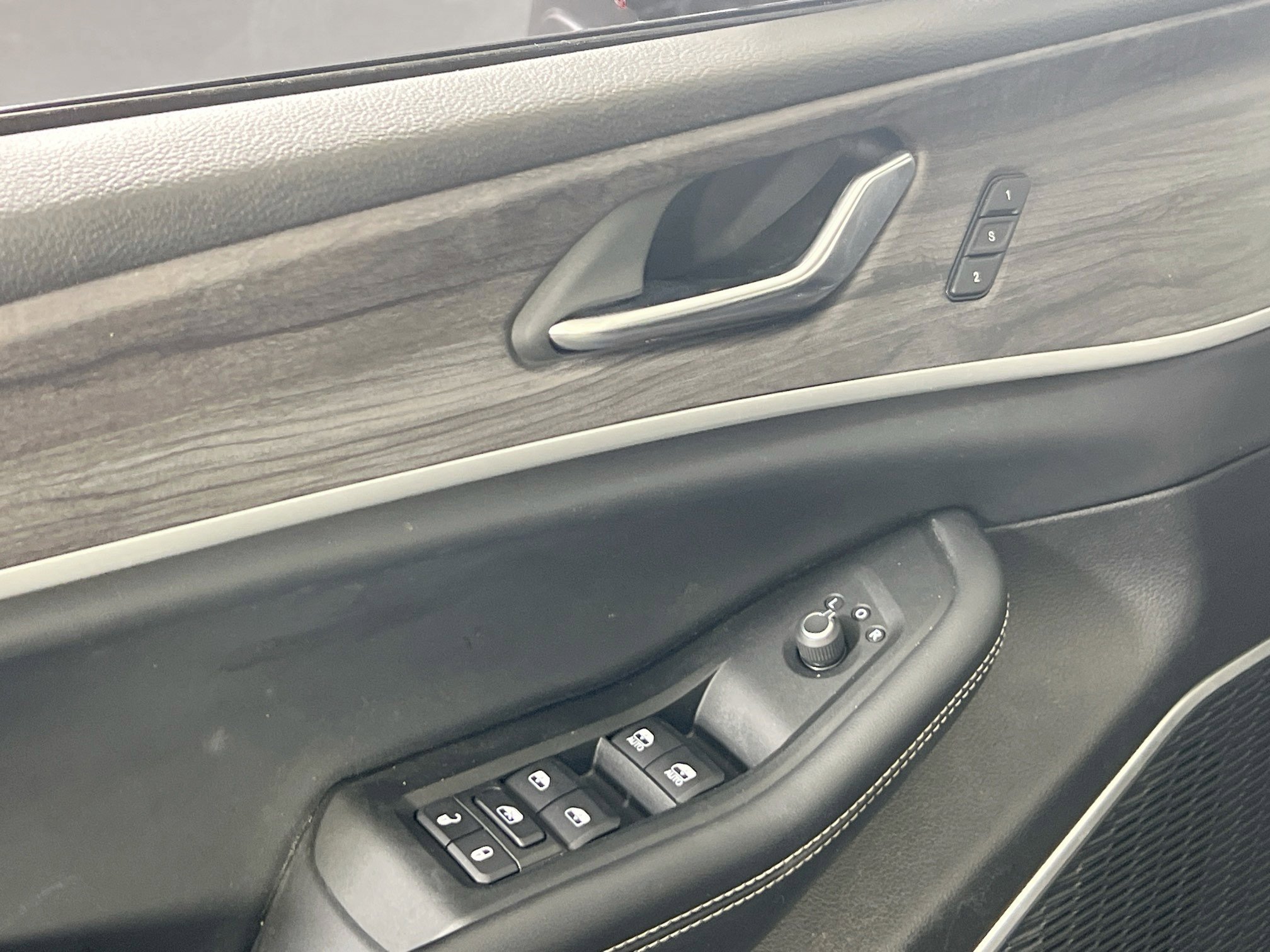 Used 2021 Jeep Grand Cherokee L Limited image 18