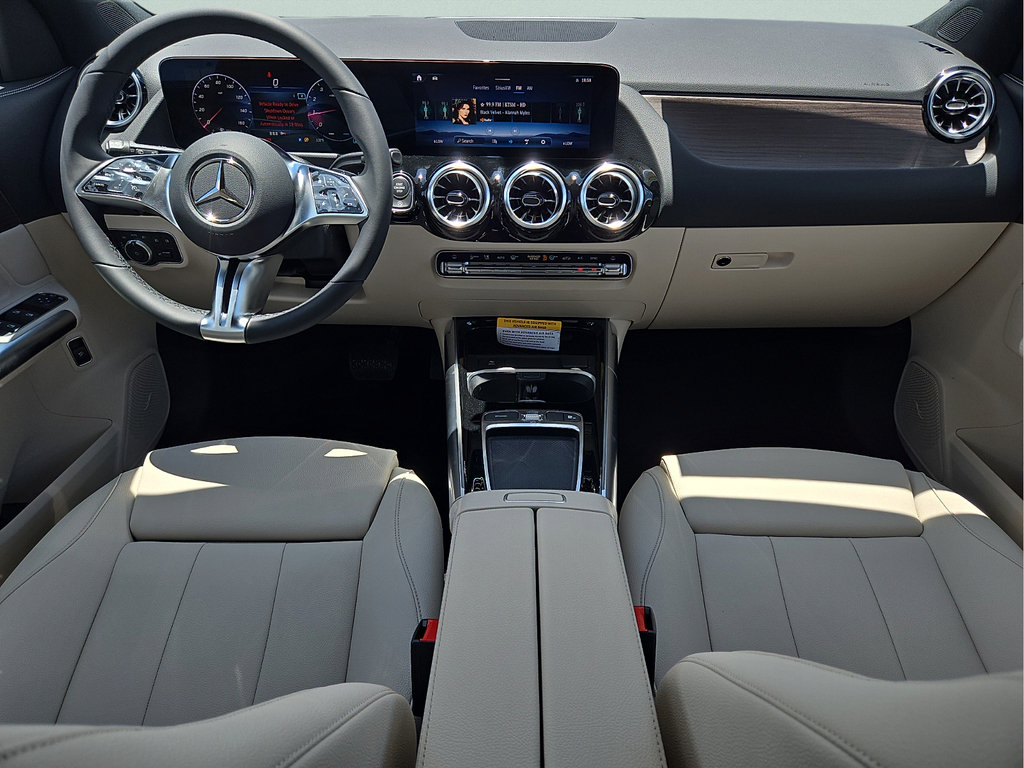 New 2026 Mercedes-Benz GLA 250 image 14