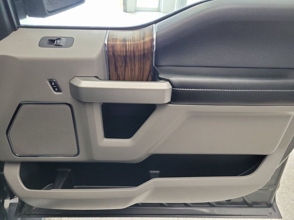 Used 2019 Ford F150 Lariat image 19