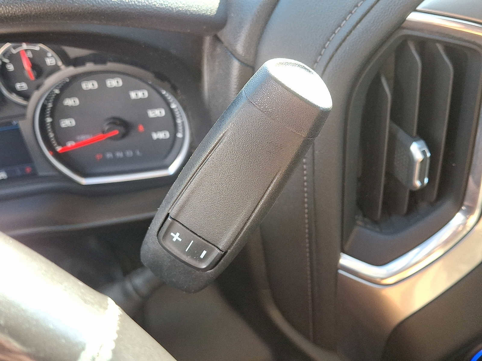 Used 2020 Chevrolet Silverado 1500 LT Trail Boss w/ Convenience Package image 14