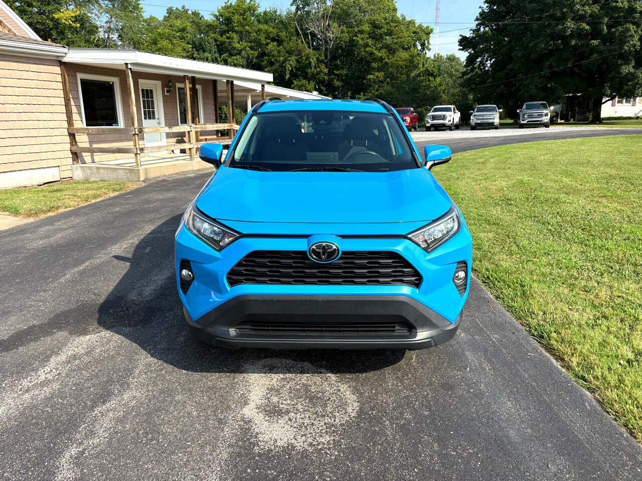 Used 2021 Toyota RAV4 XLE image 6