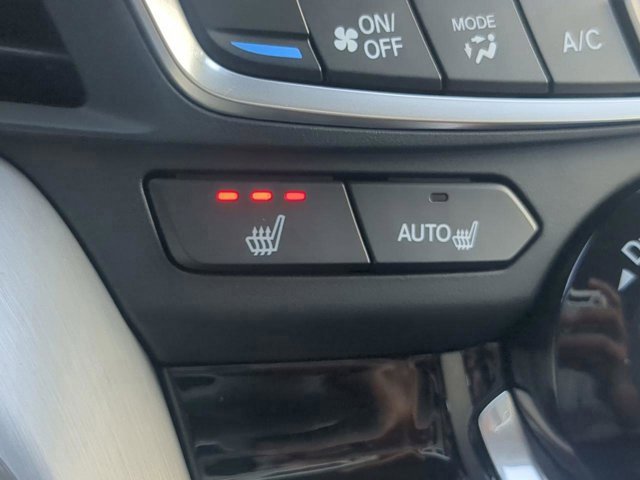 Certified 2025 Acura TLX w/ Technology Package image 18