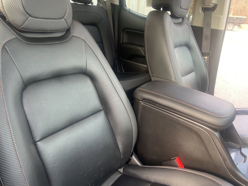 Used 2022 GMC Canyon AT4 w/ Driver Alert Package image 32