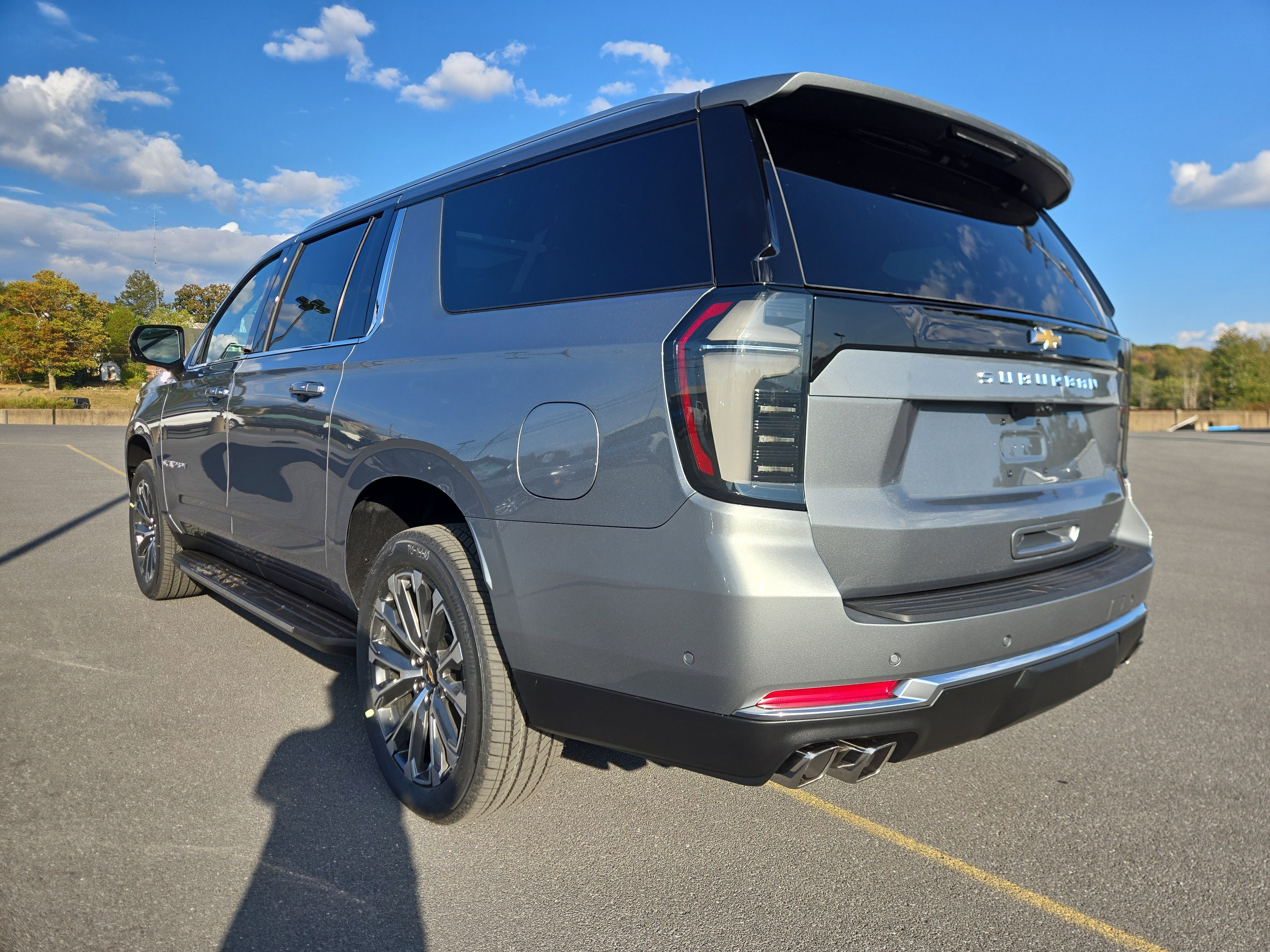 New 2026 Chevrolet Suburban High Country w/ Sun And Tow Package image 6