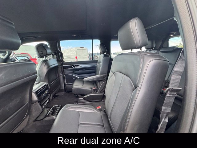 Used 2025 Jeep Wagoneer Series II w/ Premium Group I AWD/4WD image 20