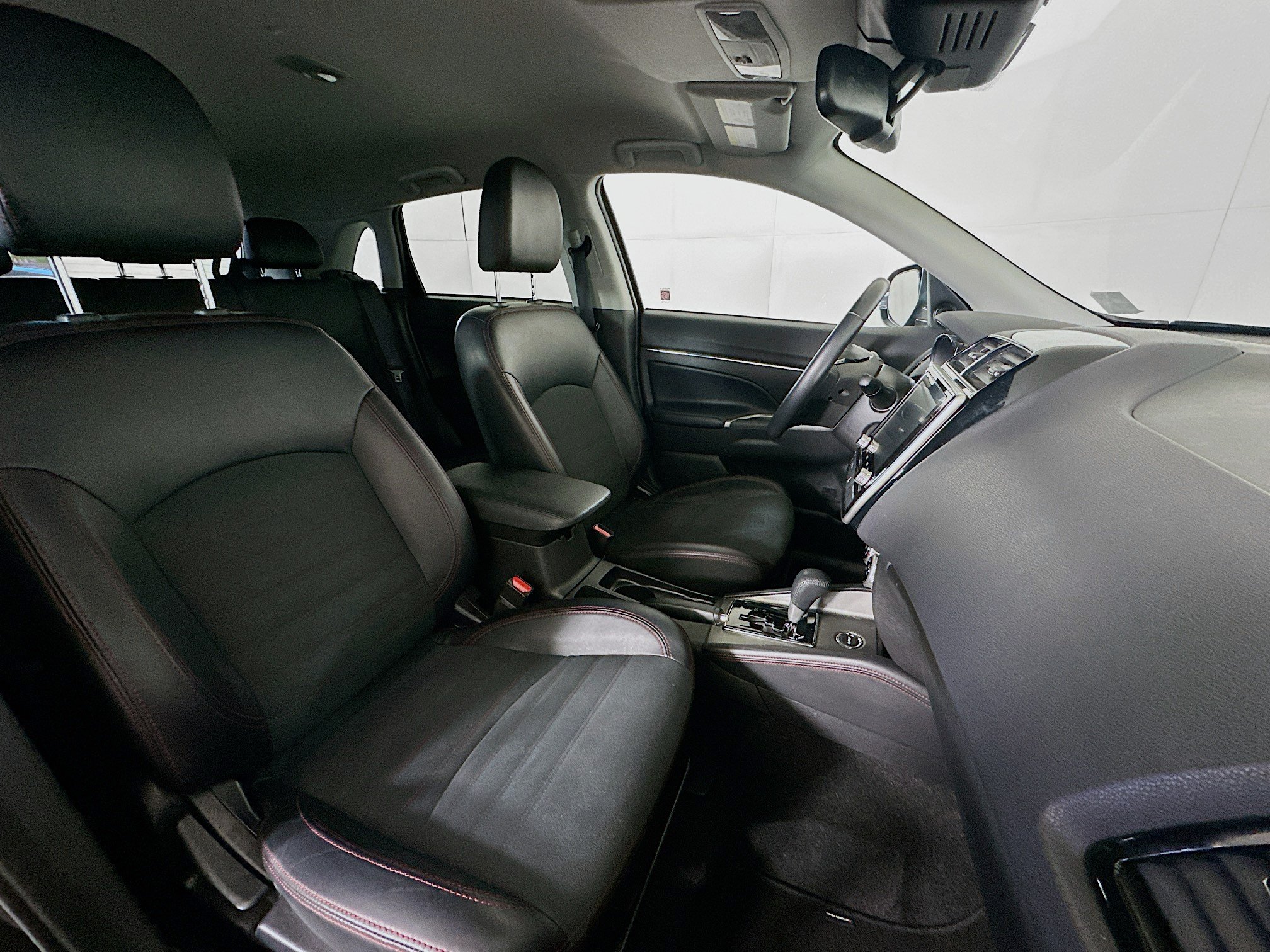 Used 2024 Mitsubishi Outlander Sport AWD image 30