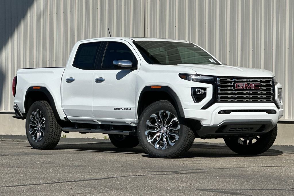 New 2026 GMC Canyon Denali AWD/4WD video 2