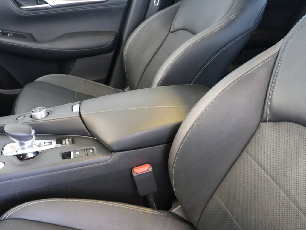 Used 2023 INFINITI QX55 Essential AWD/4WD image 21