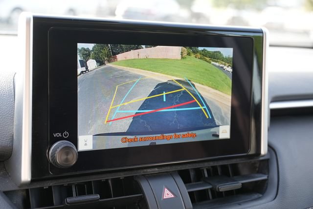 Used 2024 Toyota RAV4 XLE FWD image 32