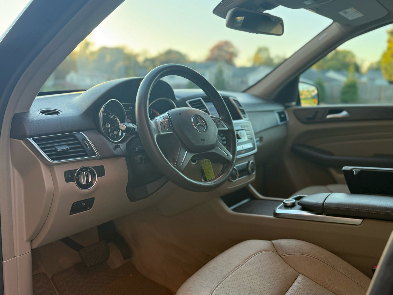 Used 2015 Mercedes-Benz ML 350 4MATIC image 26