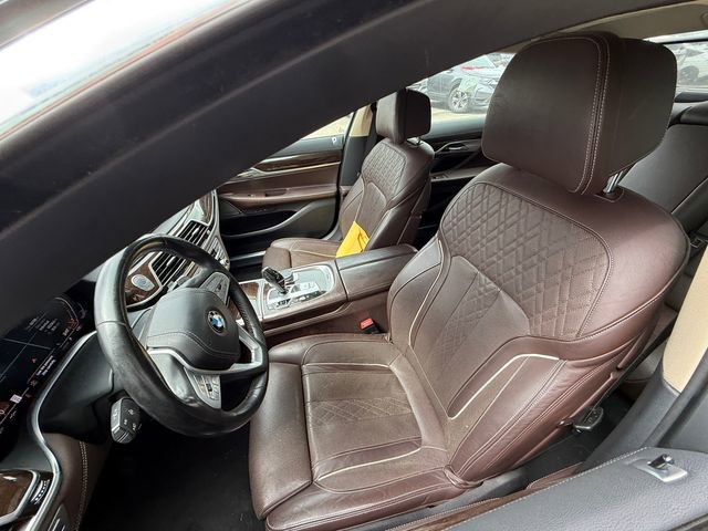 Used 2020 BMW 750i xDrive AWD/4WD image 5