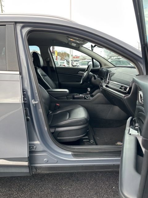 Used 2023 Kia Sportage EX image 14