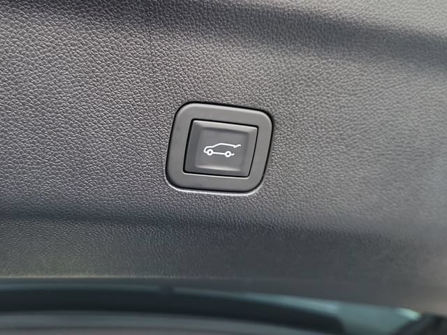 Certified 2025 Chevrolet Tahoe Premier RWD image 10