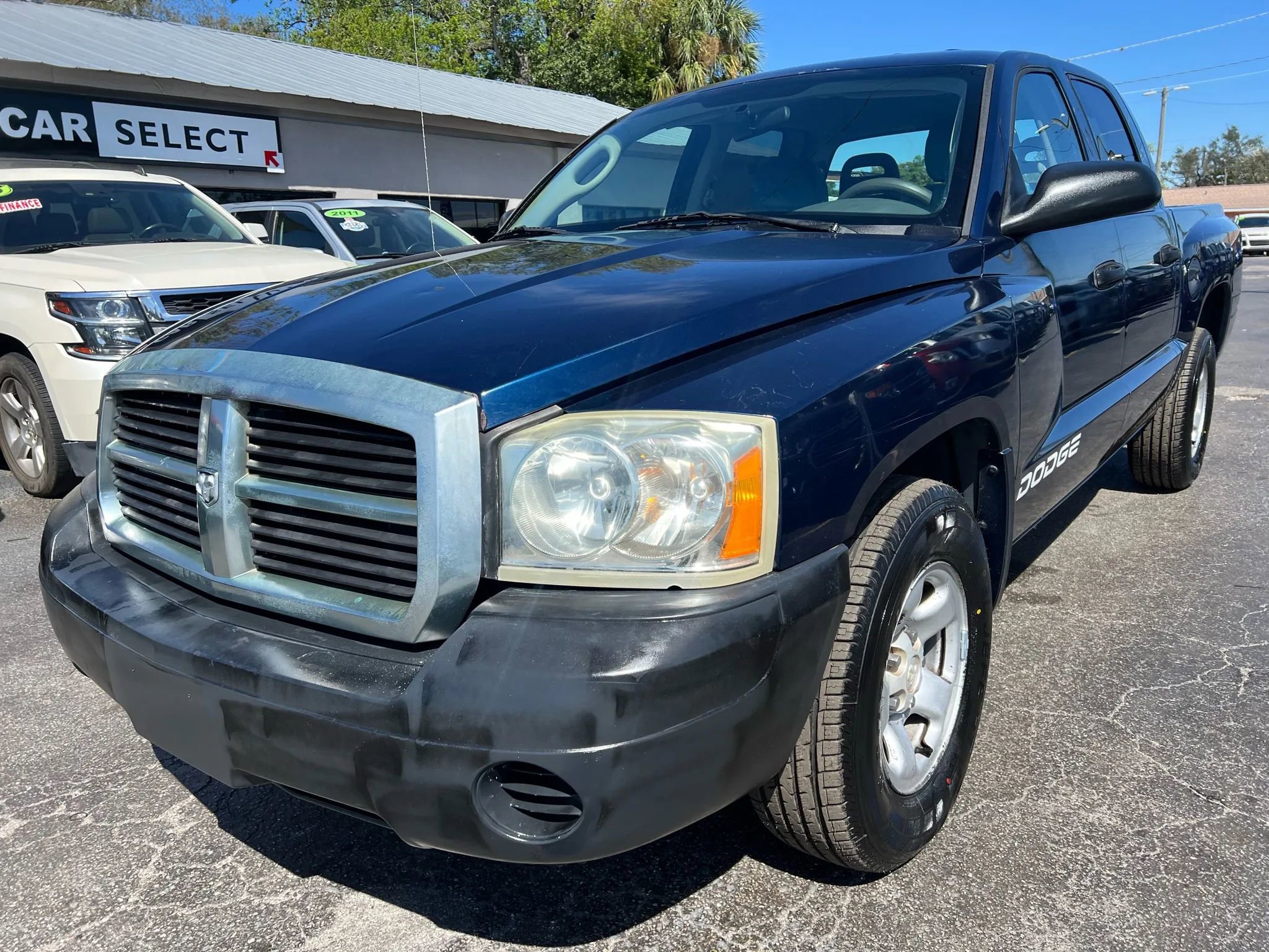 Used 2005 Dodge Dakota ST image 2