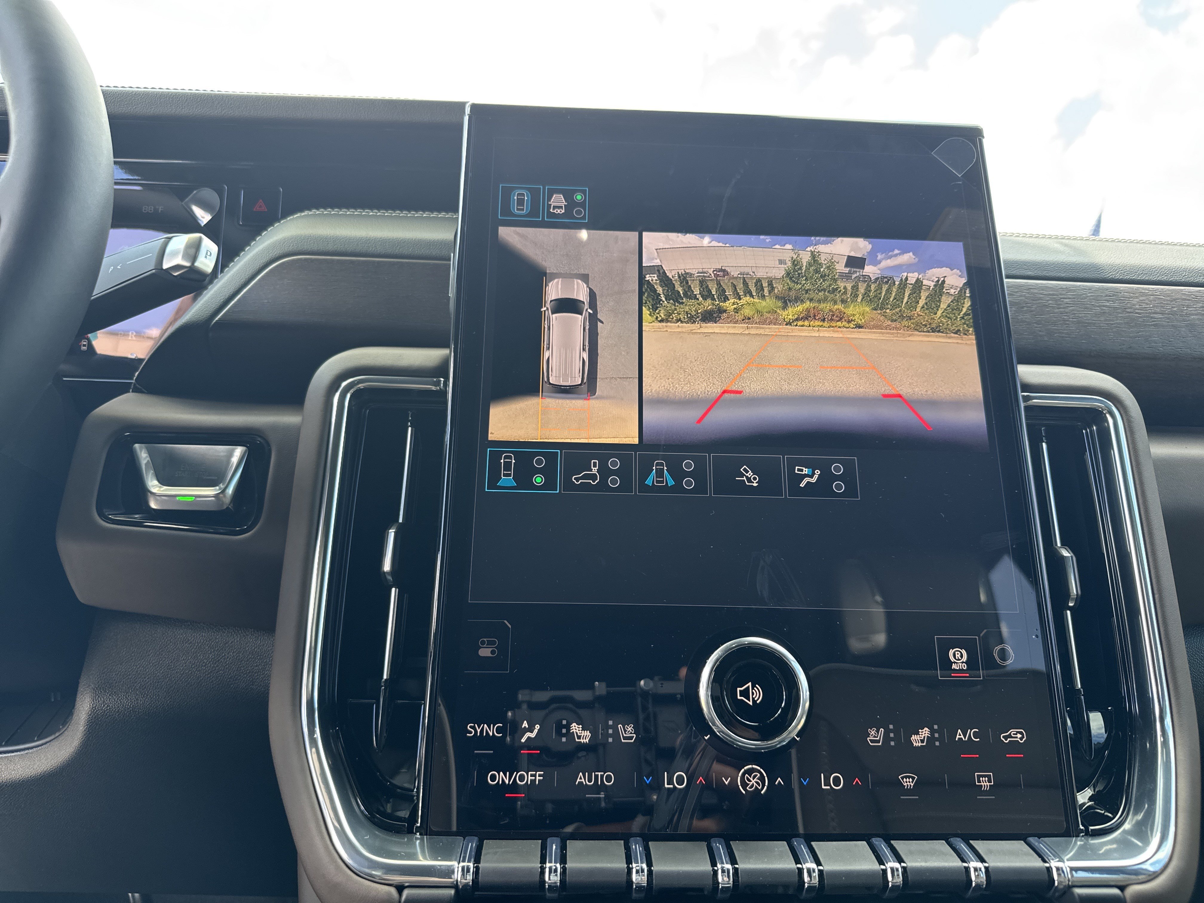 New 2026 GMC Yukon XL Denali Ultimate AWD/4WD image 25