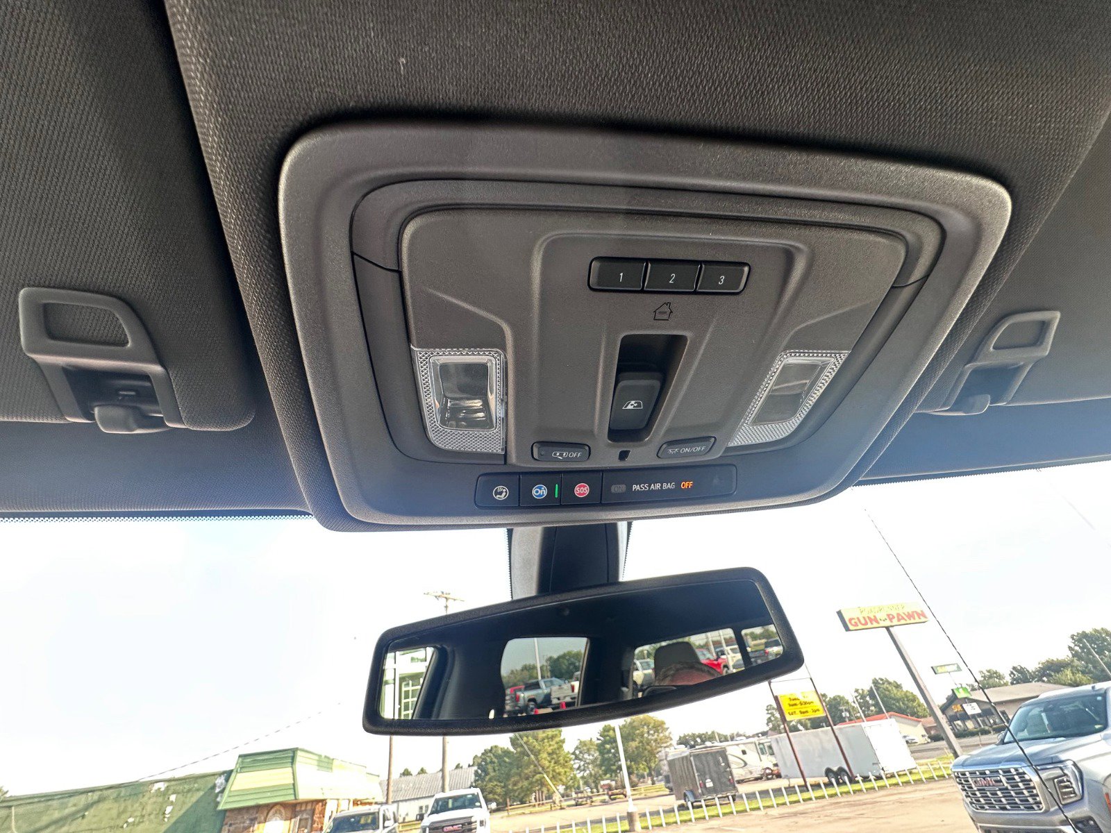 Used 2021 GMC Sierra 1500 SLT image 17