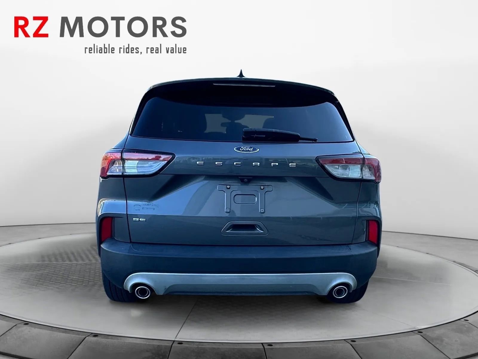 Used 2021 Ford Escape SE w/ Convenience Package image 4