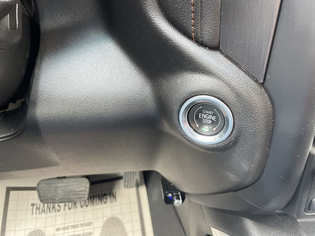 Used 2022 GMC Sierra 2500 AT4 image 22