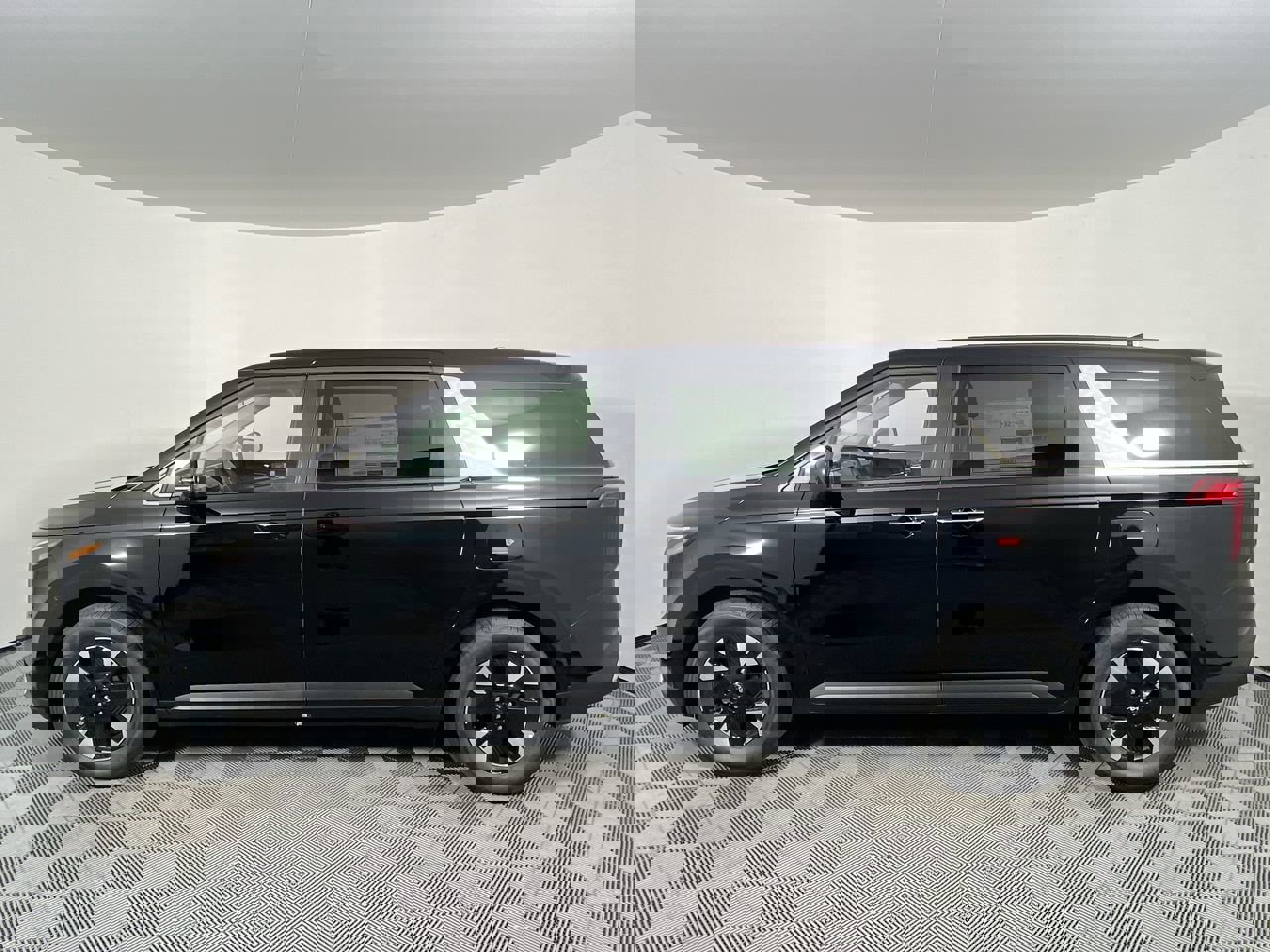 New 2026 Kia Carnival LXS image 8