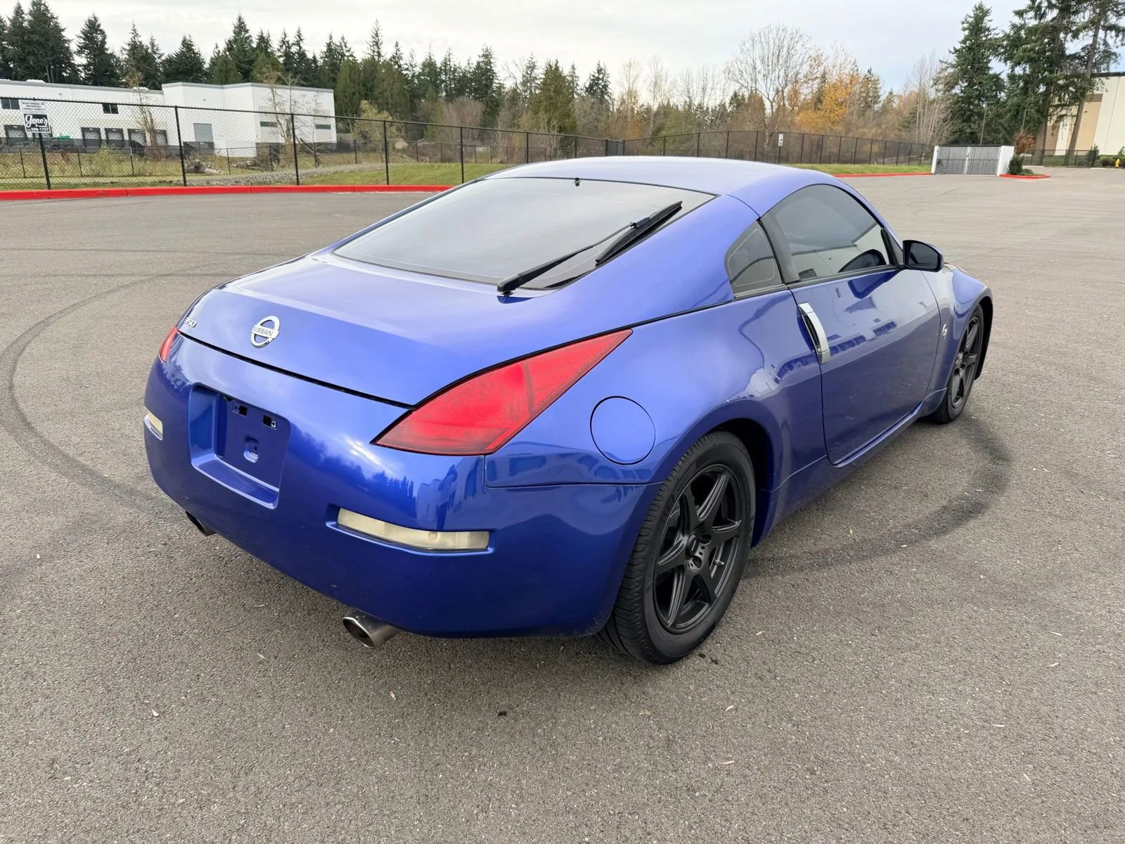 Used 2005 Nissan 350Z Enthusiast RWD image 5