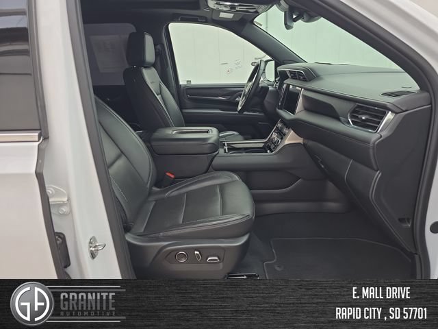 Used 2024 GMC Yukon XL Denali AWD/4WD image 40