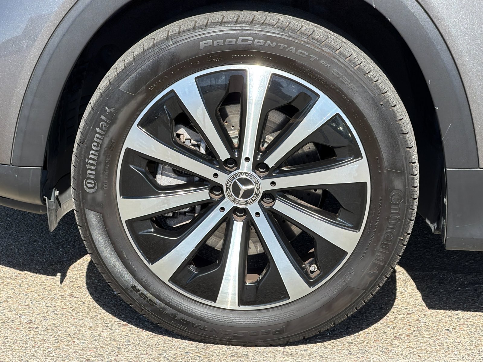 Used 2021 Mercedes-Benz GLB 250 4MATIC image 36