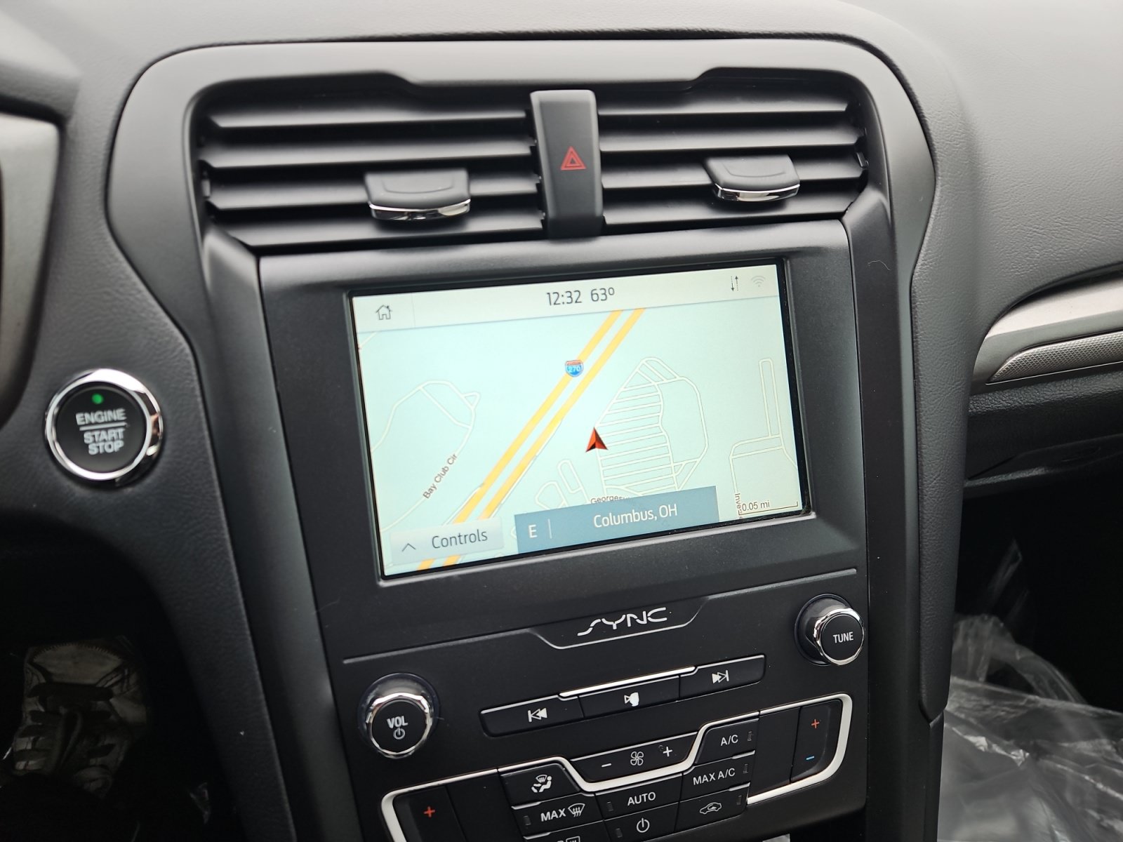 Used 2020 Ford Fusion SE w/ Equipment Group 151A FWD image 17