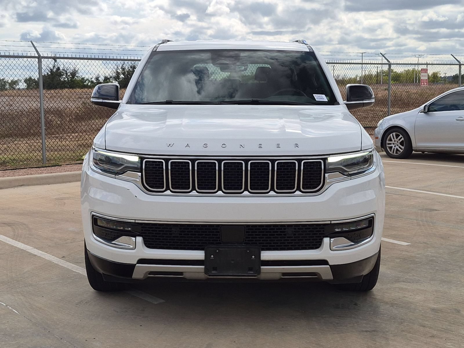 Used 2024 Jeep Wagoneer L Series II w/ Flexible Seating Group RWD image 8